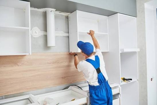Kitchen Cabinet Installation