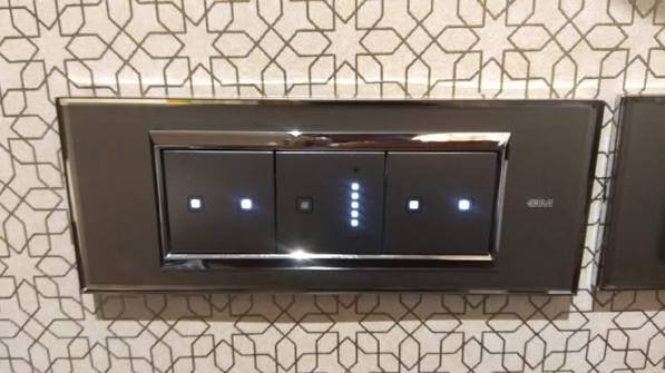GM Modular 2-Way Smart Switch with Touch Control